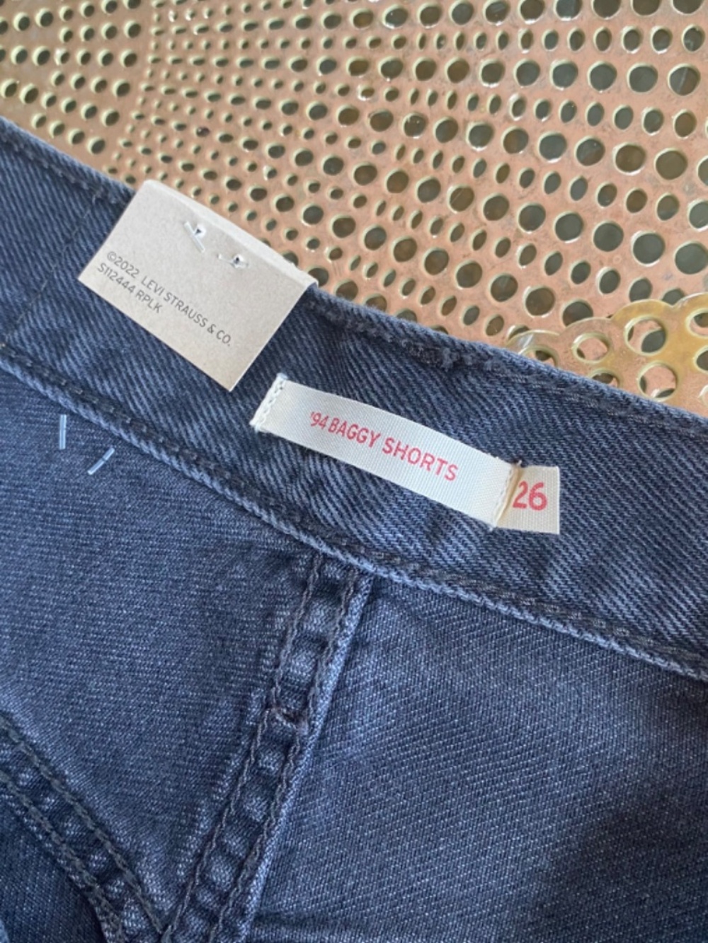 Levi’s ‘94 Baggy Shorts Cut-Offs NWT - Picture 4 of 8